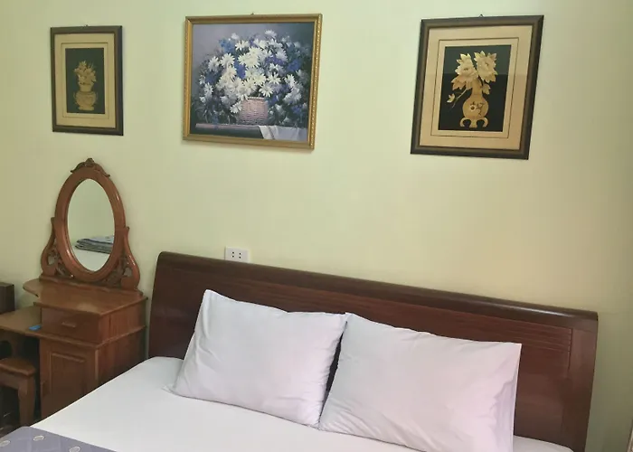 Linh Dan Hotel 2*