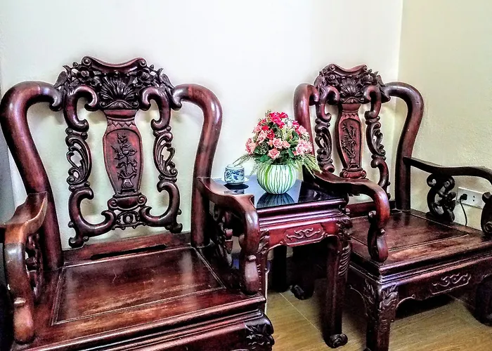 Linh Dan Hotel 2*