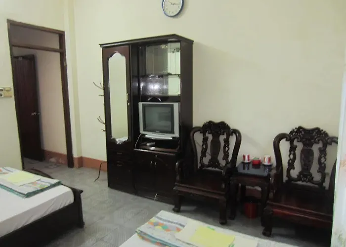 Linh Dan Hotel 2*