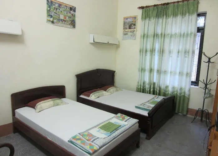 Linh Dan Hotel 2*